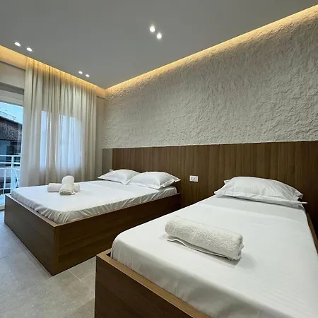 New Bazaar * טיראנה